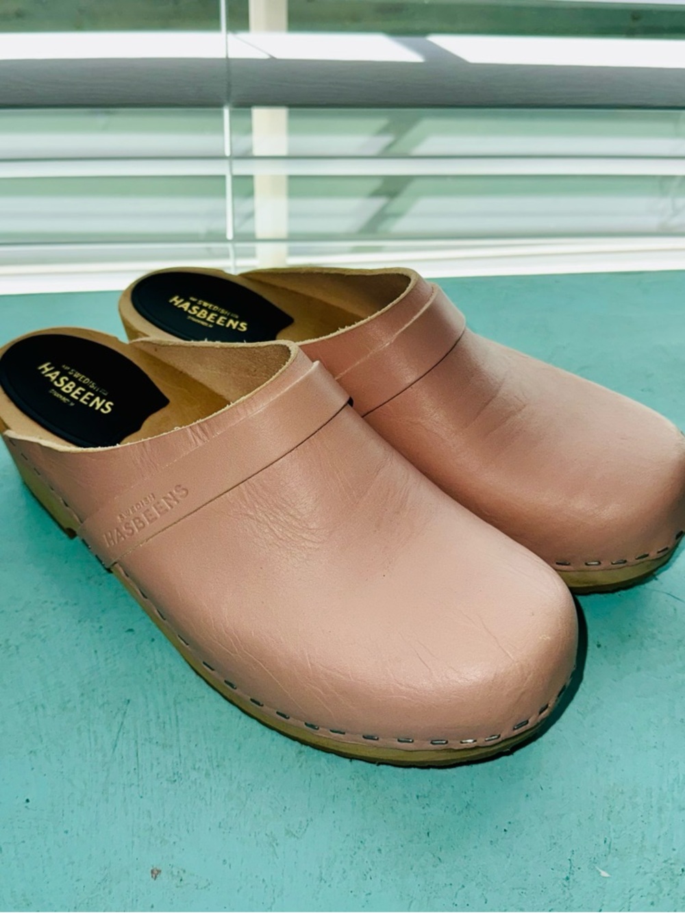 Swedish Hasbeens Husbands Pink Leather Clogs